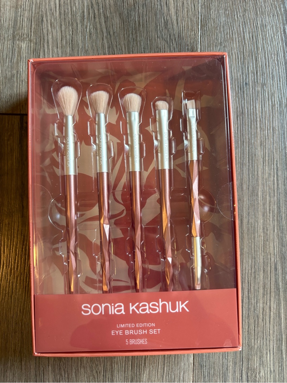 Brand new Sonia Kashuk eye make up brushes set of 5